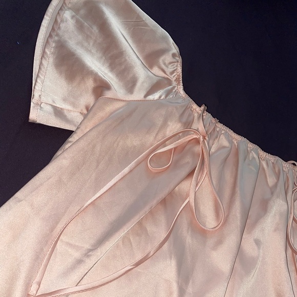 Forever 21 Pink Silky Satin Tie Top - Picture 3 of 6